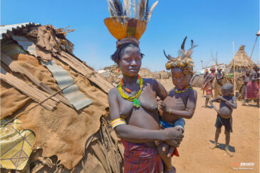 Деревня племени Дасанеч. Южная Эфиопия