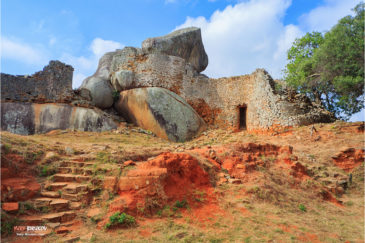 Руины древней цивилизации Великого Зимбабве