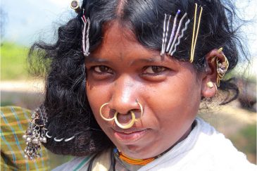 Девушка из племени Донгрия. Штат Орисса. Индия