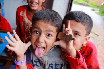 Непальские дети