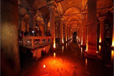 Цистерна Базилика - подземное византийское водохранилище под современным Стамбулом