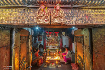Индуистский храм в историческом центре Катманду