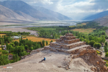 Руины буддистской ступы на древнем Шелковом пути. Ваханская долина. Граница Таджикистана и Афганистана