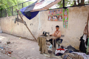 Швейное ателье на улице Дели
