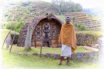 Старик из знаменитого племени Тоддов в горах Нилгири