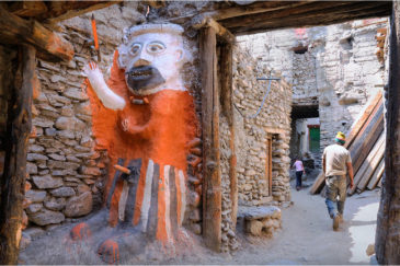 Идол в гималайской деревне Кагбени