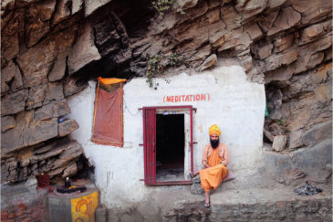 Медитационная пещера в пригороде Катманду Пашупатинатхе
