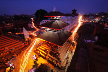 Ночная площадь Дурбар в Катманду