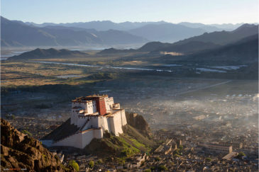 Дворец Панчен-Ламы в Шигатзе