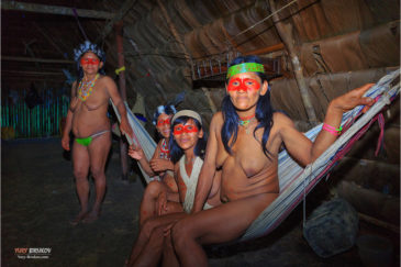 Женщины из племени Гуарани. Амазонская сельва