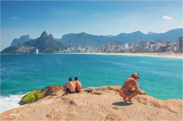 Пляж Ипанема в Рио-де-Жанейро. Вид с мыса Арпоадор
